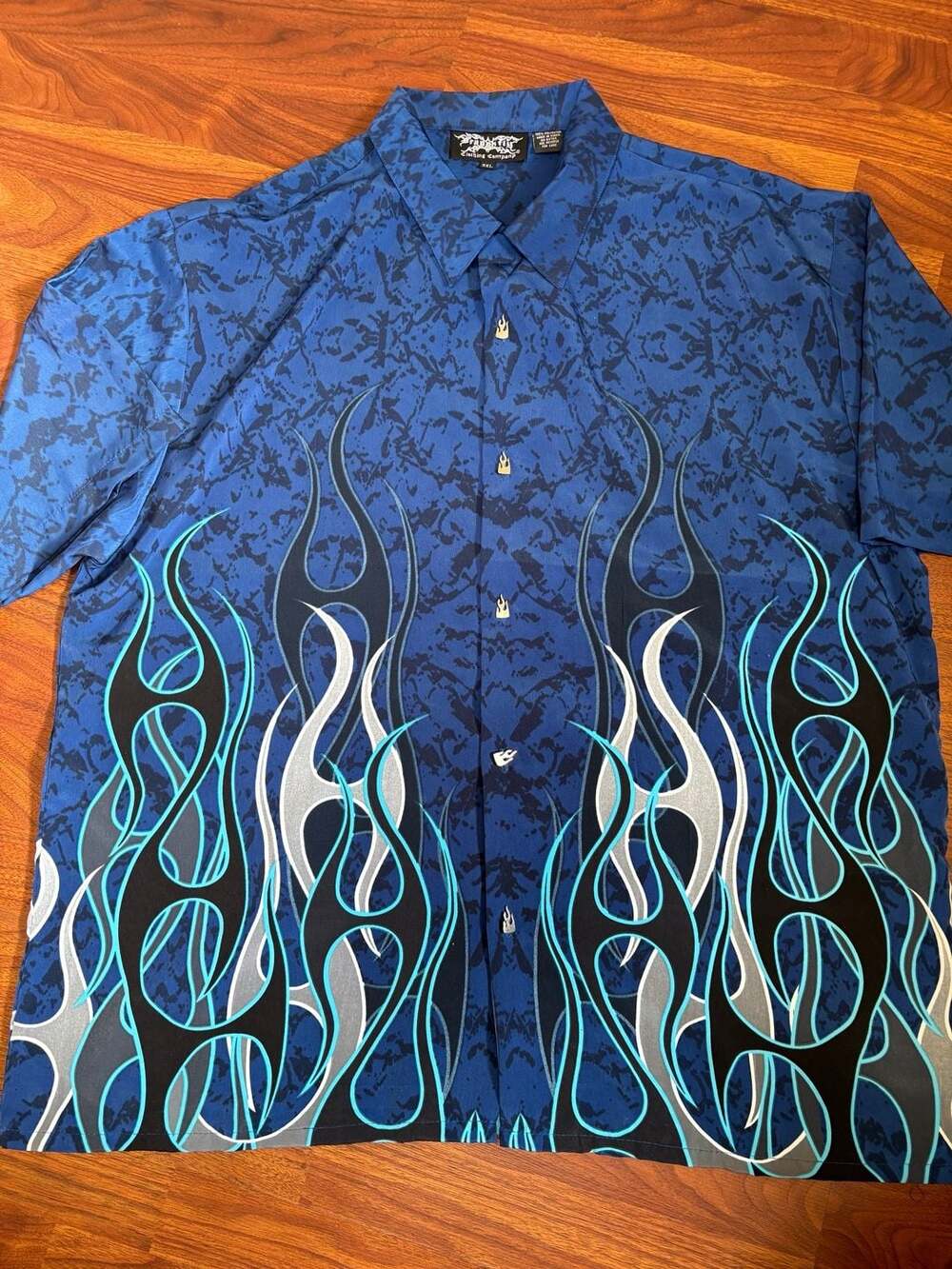 Vintage Dragonfly Clothing Company Blue Flame Tribal Short Sleeve Button Up Shir